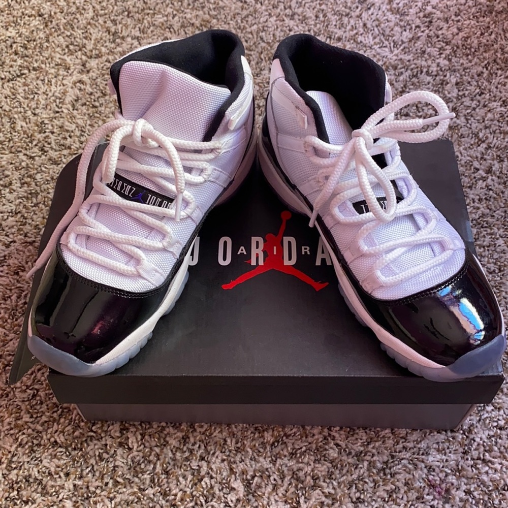 Air Jordan 11 CONCORDS